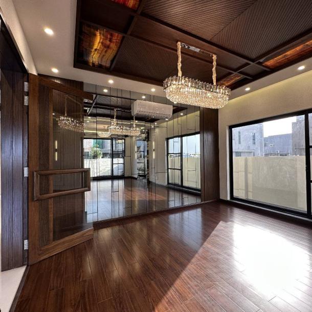 DHA Phase 7 Prime Location1 Kanal House Available For Sale-5