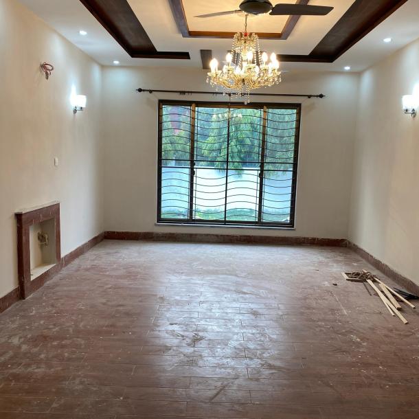 DHA Phase 1 Affordable 1 Kanal Lower Portion Available For Rent-7