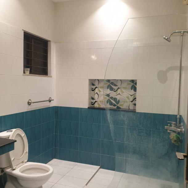 Elegant 1 Kanal Fully Maintained Super Hot Location Bungalow Available For Rent-4