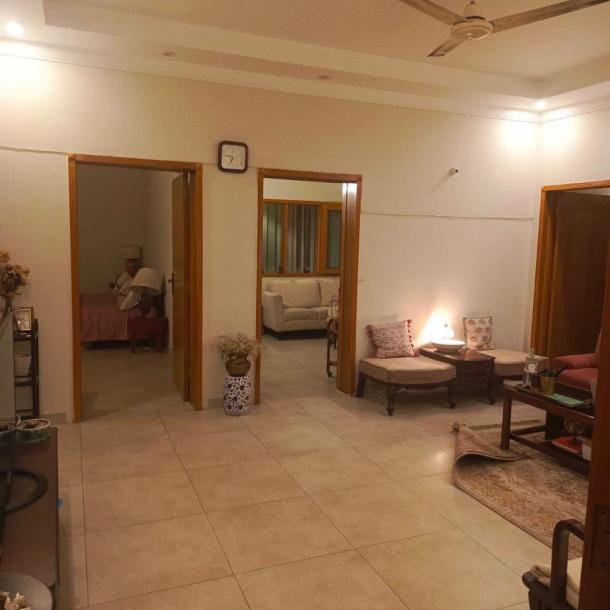 Affordable Price 10 Marla Fully Furnished Lower Portion Available For Rent-10