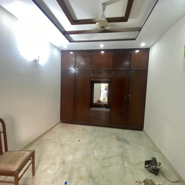DHA Phase 1 Affordable 1 Kanal Lower Portion Available For Rent-4