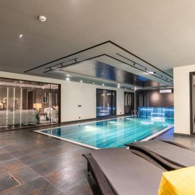 Beautiful Luxurious 2 Kanal House Available For Sale In DHA Lahore Phase 6