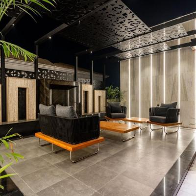 Beautiful Luxurious 2 Kanal House Available For Sale In DHA Lahore Phase 6