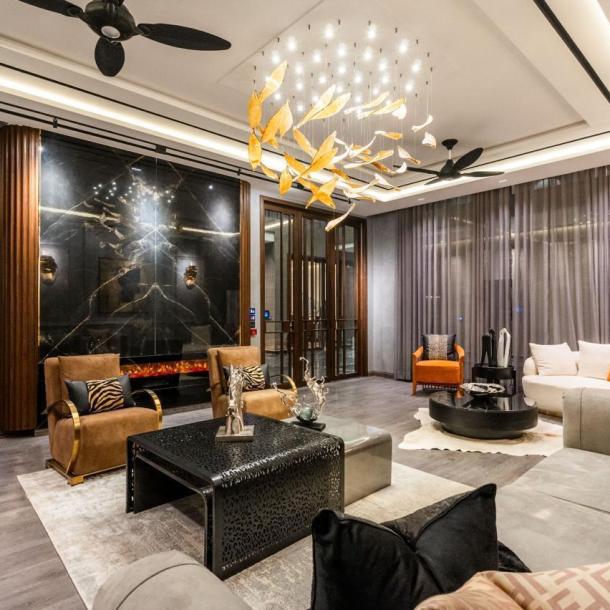 Beautiful Luxurious 2 Kanal House Available For Sale In DHA Lahore Phase 6-5