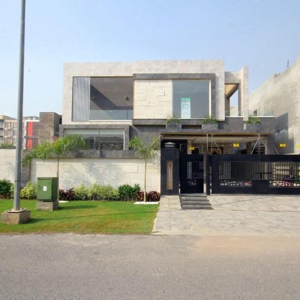 Classical Design 1 Kanal House Availabel For Sale In DHA Lahore Phase 6-1