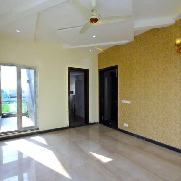 Classical Design 1 Kanal House Availabel For Sale In DHA Lahore Phase 6-15