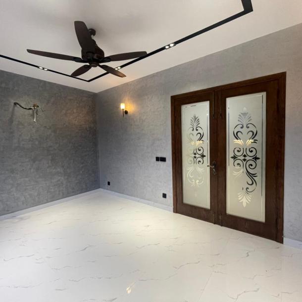 Beautiful Brand New 10 Marla House For Sale In DHA Phase 7 Lahore-3