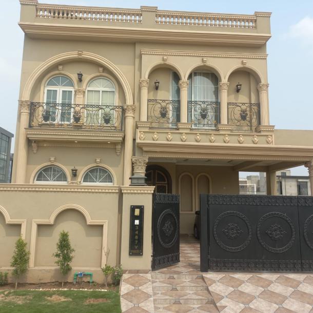 Brand New 10 Marla Beautiful House For Sale In DHA Phase 7 Lahore Pakistan-1