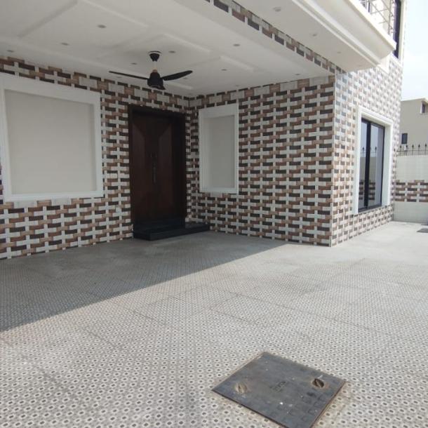 Beautifully Design 10 Marla House For Sale in DHA Phase 7 Lahore Pakistan-8