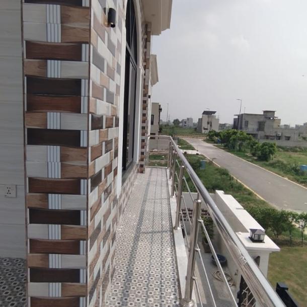 Beautifully Design 10 Marla House For Sale in DHA Phase 7 Lahore Pakistan-23