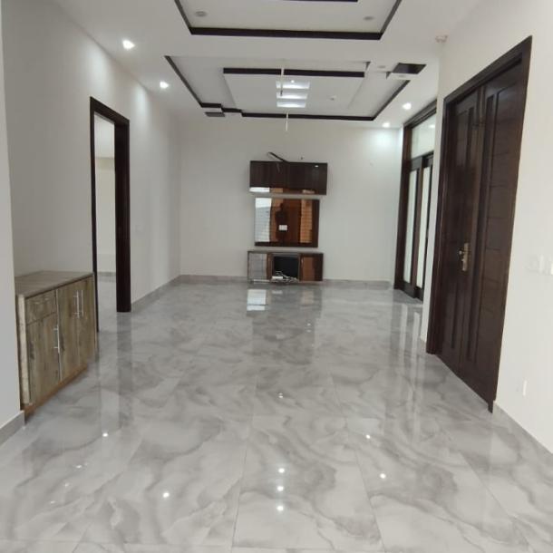 Beautifully Design 10 Marla House For Sale in DHA Phase 7 Lahore Pakistan-20