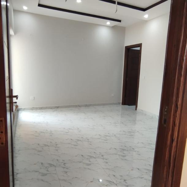 Beautifully Design 10 Marla House For Sale in DHA Phase 7 Lahore Pakistan-18
