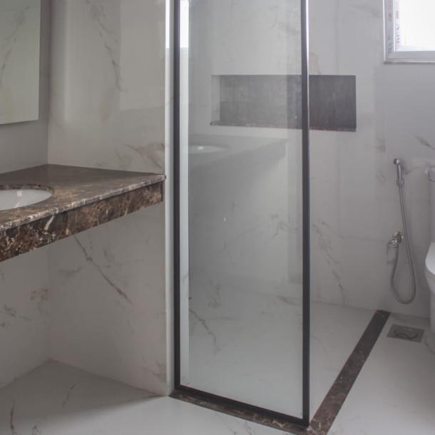 1 Kanal Beautiful House Availabel For Sale In DHA Lahore Phase 7-8