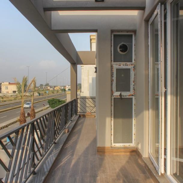 1 Kanal Beautiful House Availabel For Sale In DHA Lahore Phase 7-17