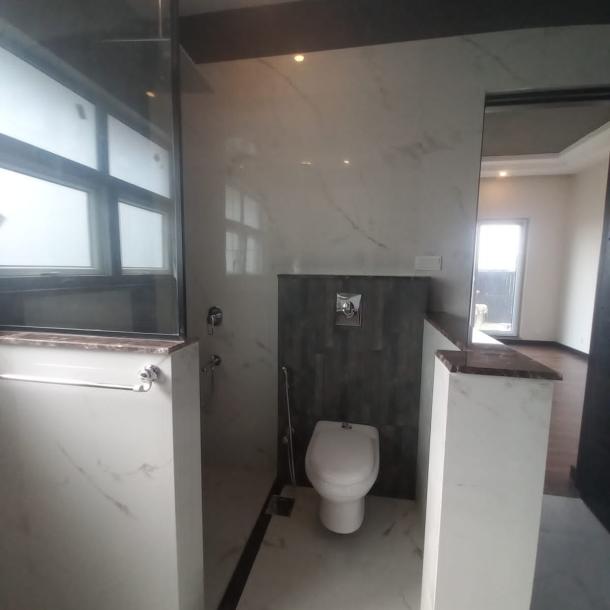 1 Kanal Beautiful House Availabel For Sale In DHA Lahore Phase 7-16