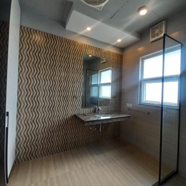1 Kanal Beautiful House Availabel For Sale In DHA Lahore Phase 7-19