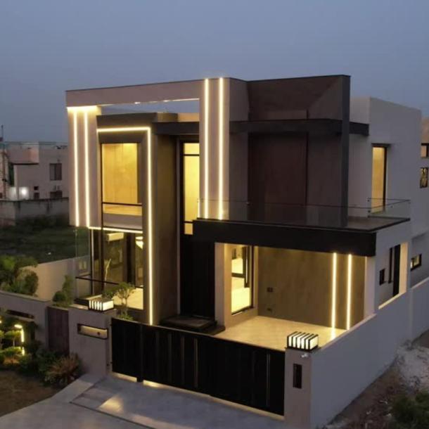 Best Location 1 Kanal House Availabel For Sale In DHA Lahore Phase 7-2