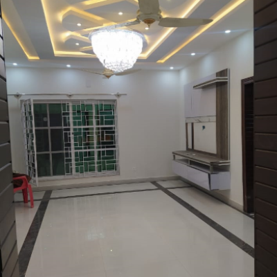Corner 11 Marla Beautiful Upper Portion Available For Rent In Bahria Town Rawalpindi