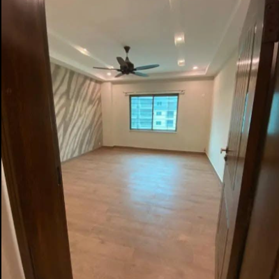 12 Marla 4 Bedrooms Apartment Available For Rent In Askari 11