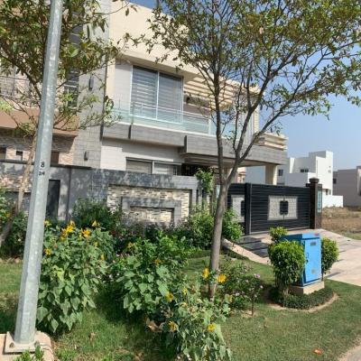 Luxury 1 Kanal Upper Portion Available For Rent In DHA Lahore Phase 7 Block R