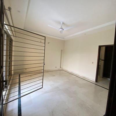 Modern 1 Kanal Upper Portion For Rent In DHA Phase 3