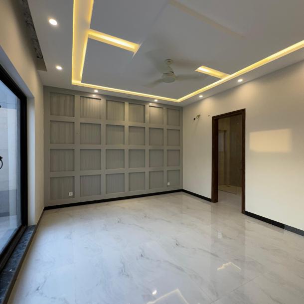 Luxury 1 Kanal Bungalow Available For Sale In DHA Lahore Phase 7 Block T-6