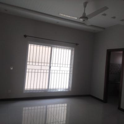 DHA Phase 2 Best Location 1 Kanal Beautiful House Available For Rent