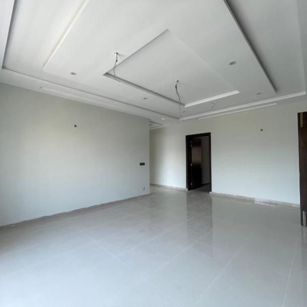 Ideal Location Beautiful 3 Bedroom Apartment Available For Rent In Askari 11-1