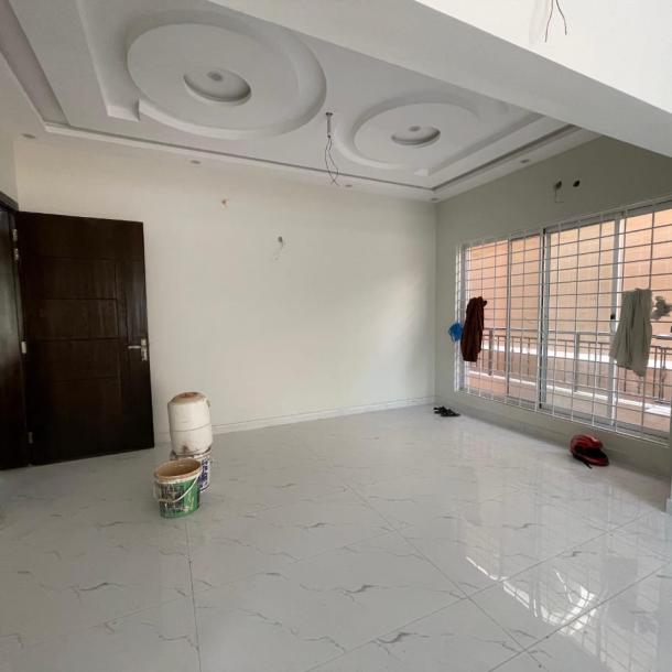 Ideal Location Beautiful 3 Bedroom Apartment Available For Rent In Askari 11-3