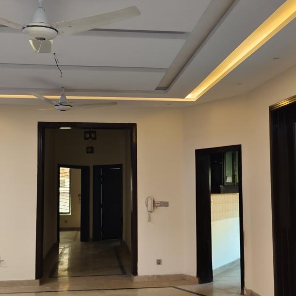 Brand New 10 Marla Apartment Available For Rent In Askari 11-3
