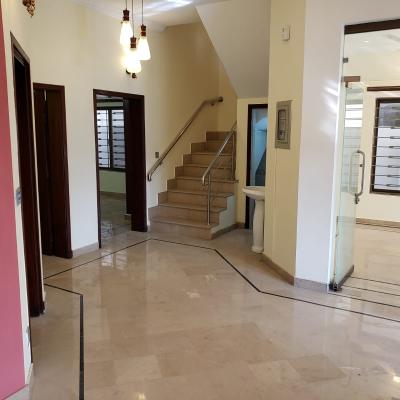 10 Marla Beautiful House Available For Rent In DHA Islamabad