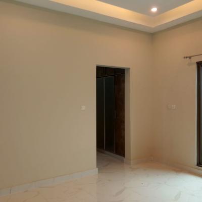 Luxury 1 Kanal House With 5 Bedrooms Available For Rent In Askari 10