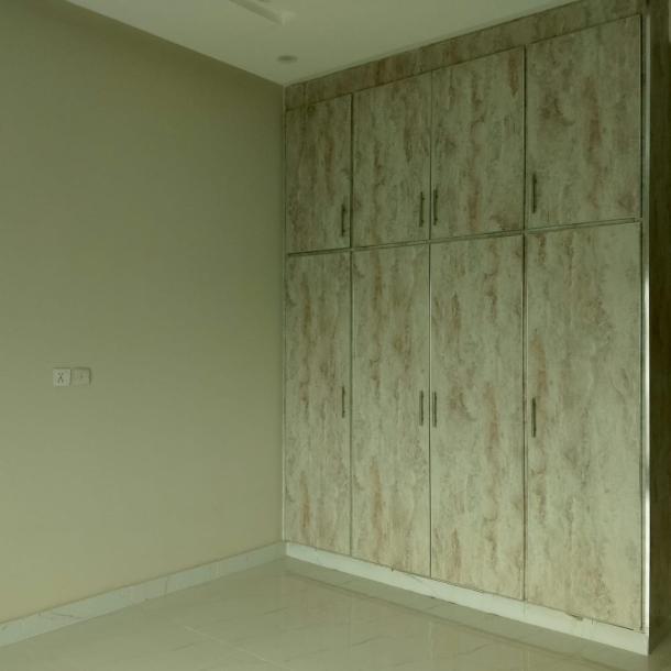 Luxury 1 Kanal House With 5 Bedrooms Available For Rent In Askari 10-3