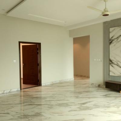 Luxury 1 Kanal House With 5 Bedrooms Available For Rent In Askari 10