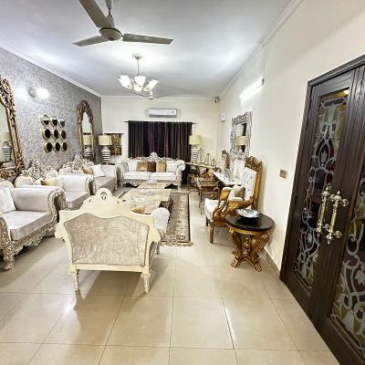 Luxurious 5 Bedrooms 1 Kanal House Available For Rent In Askari 10