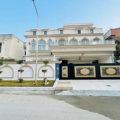 7 Bedrooms With Attached Bathrooms 1 Kanal House Available For Sale In Bahria Enclave Bahria Town Islamabad