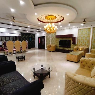 Beautiful Fully Furnished 1 Kanal Modern Bungalow Available For Sale In DHA Lahore Phase 3