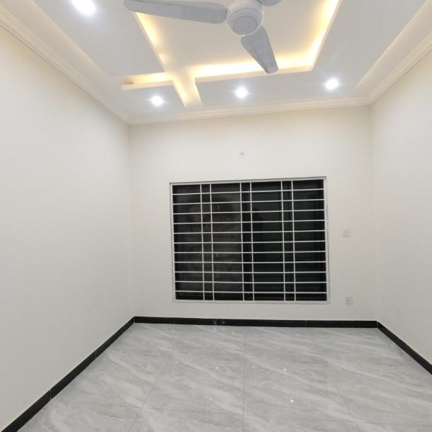 Luxury 10 Marla House Is Available For Sale In Islamabad B-17 Block C1-7