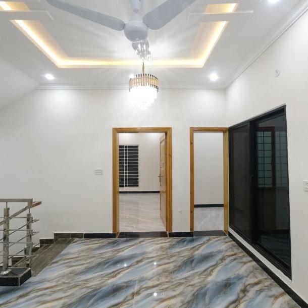 Luxury 10 Marla House Is Available For Sale In Islamabad B-17 Block C1-5