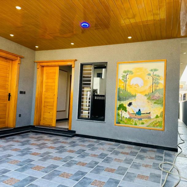 Luxury 10 Marla House Is Available For Sale In Islamabad B-17 Block C1-2