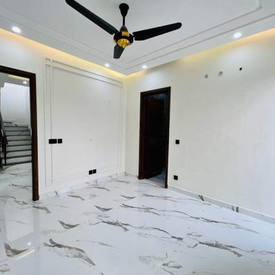 Luxury 1 Kanal Full House Available For Rent In DHA Lahore Phase 6