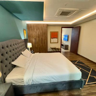 Luxury 1 Bed Gold Crist Apartment Available For Rent In DHA Lahore Phase 4