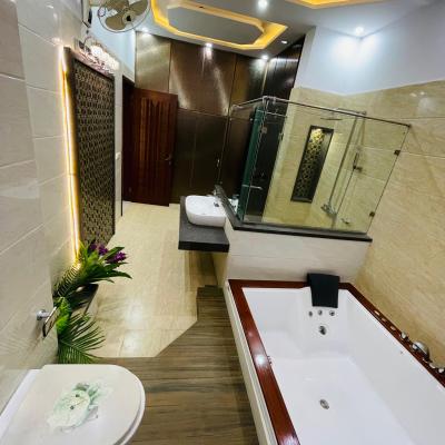 1 Kanal Modern House Available For Rent In DHA Lahore-8