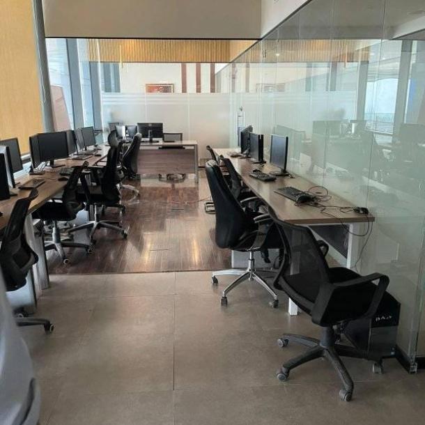 Askari Tower Main Boulevard Gulberg Lahore 2300 square feet Office Space For Rent Available-3