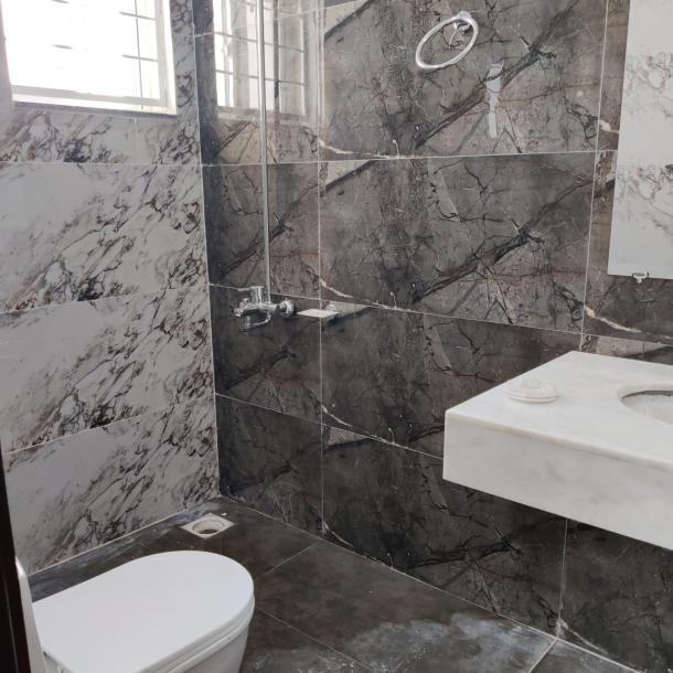 5 Marla 2nd floor available for rent in Dream gardens phase 2-8