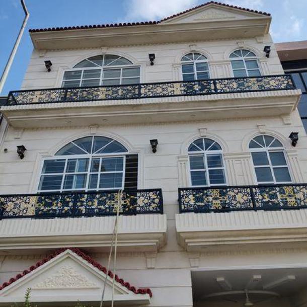 5 Marla 2nd floor available for rent in Dream gardens phase 2-1