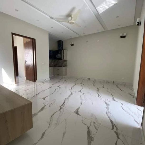 5 marla brand new house for sale In Lake City-5