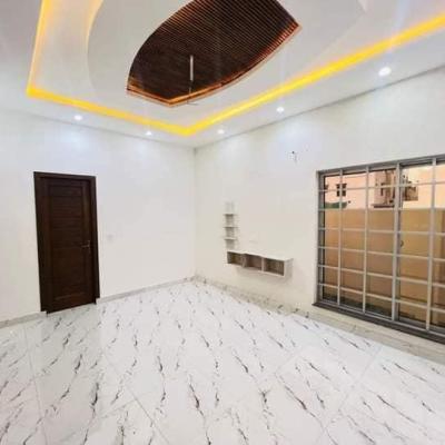 Dream Home Alert! 10 Marla Brand New House in Lake City Lahore-3