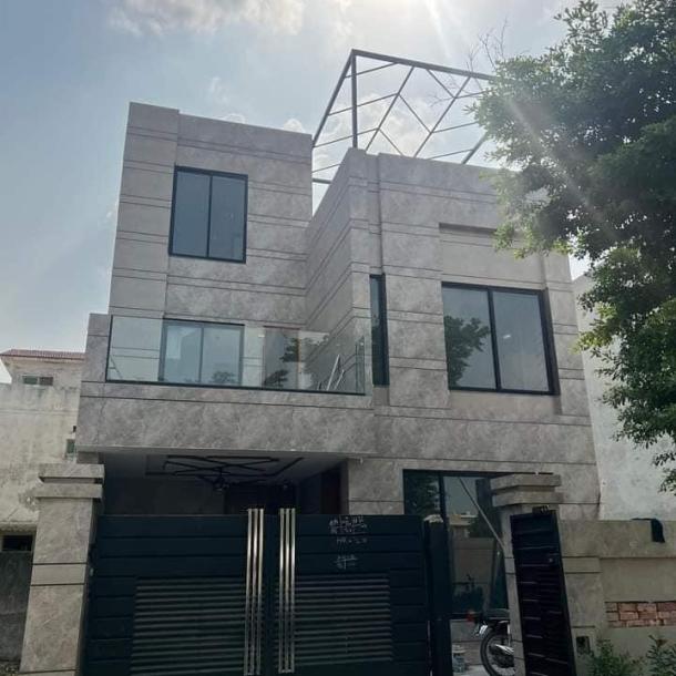 Stunning 7 Marla House for Sale in Lake City Lahore-1