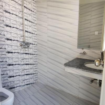 5 Marla 2nd floor available for rent in Dream gardens phase 2 Defence Road Lahore